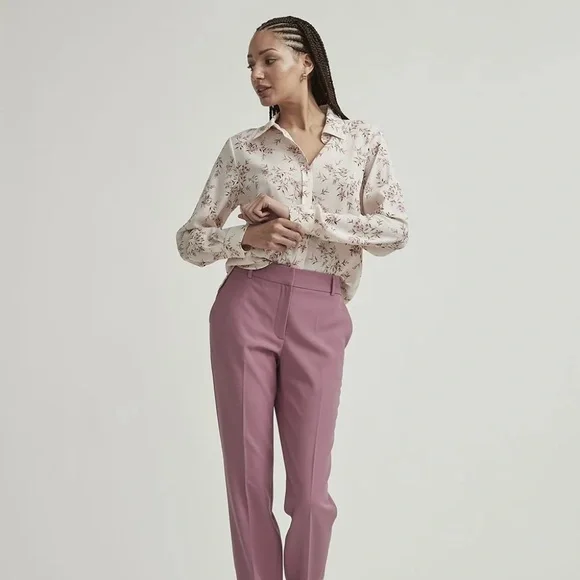 RW&CO Twist Twill Buttondown Long Sleeve Blouse - Picture 4 of 4